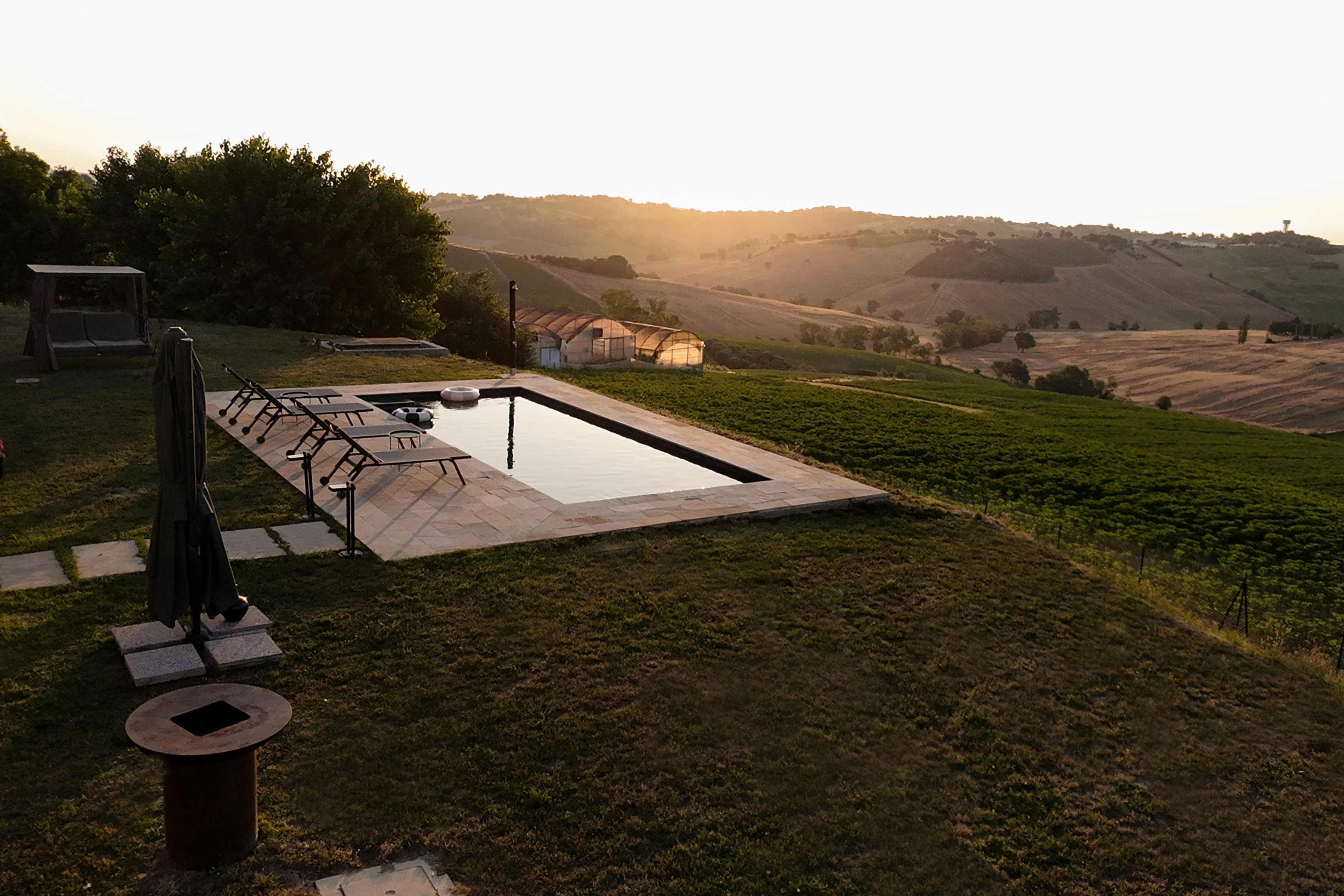 Zona living e cucina di Casa Raggia.
